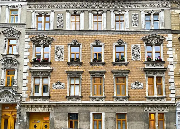 Modern Apartment Wiener Stadthalle